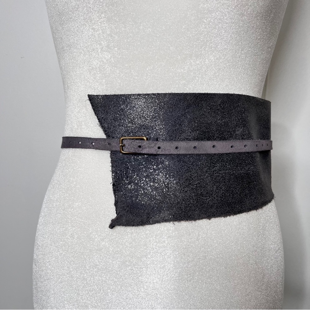 Asymmetrical Gray Leather Waist Belt Boho Contemporary Artsy Unique Size M